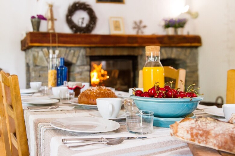 G�te-auberge de Montvilliers