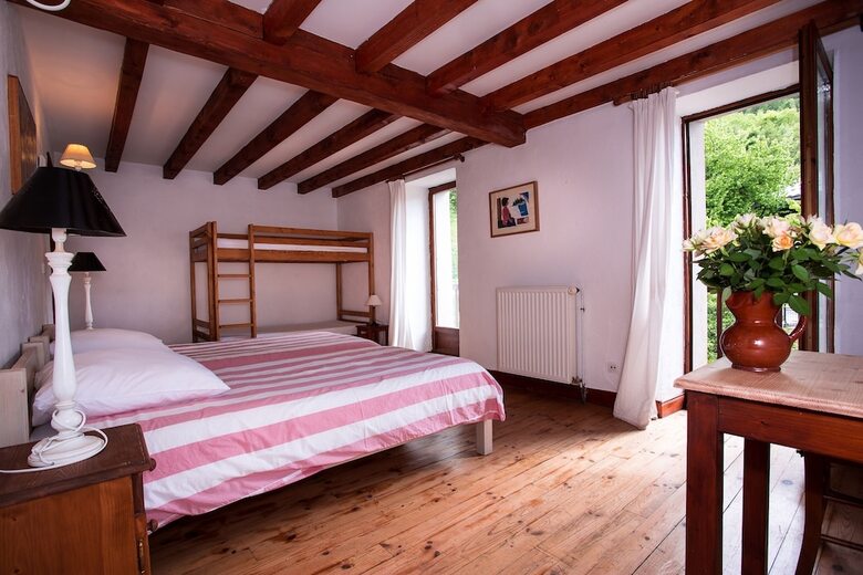 G�te-auberge de Montvilliers