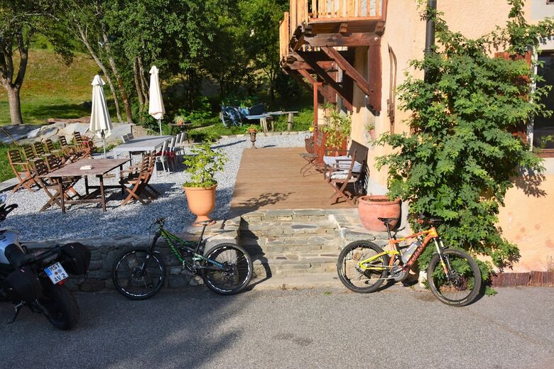 G�te-auberge de Montvilliers