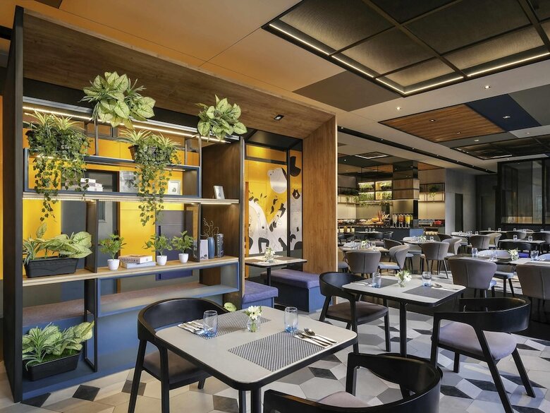 Hotel Ibis Surabaya Tidar