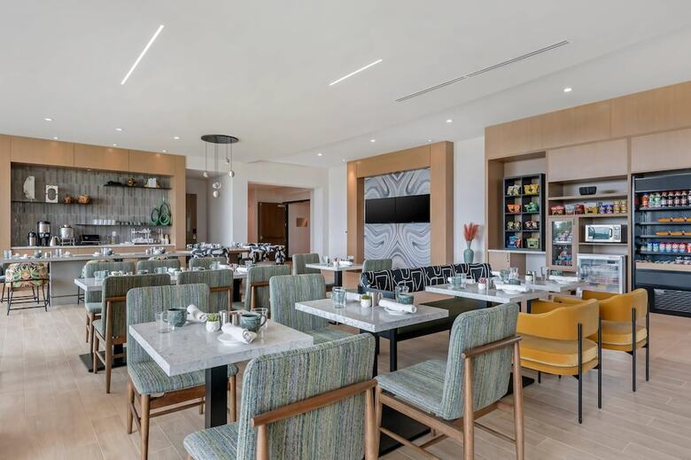 Cambria Hotel Austin Downtown