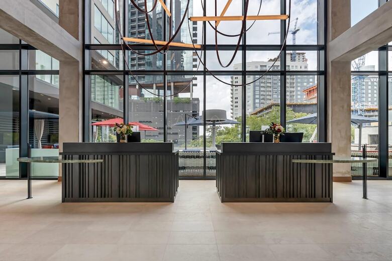 Cambria Hotel Austin Downtown
