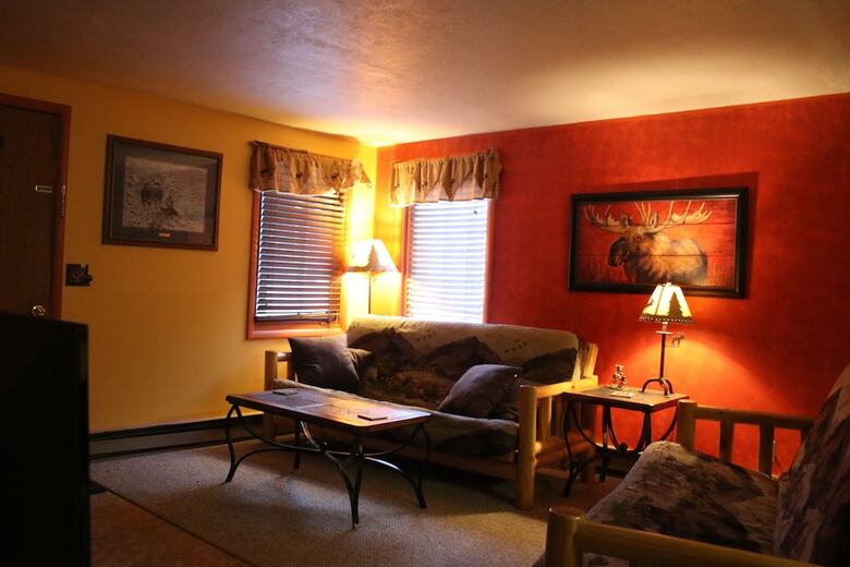 Hotel Yellowstone Wildlife Cabins