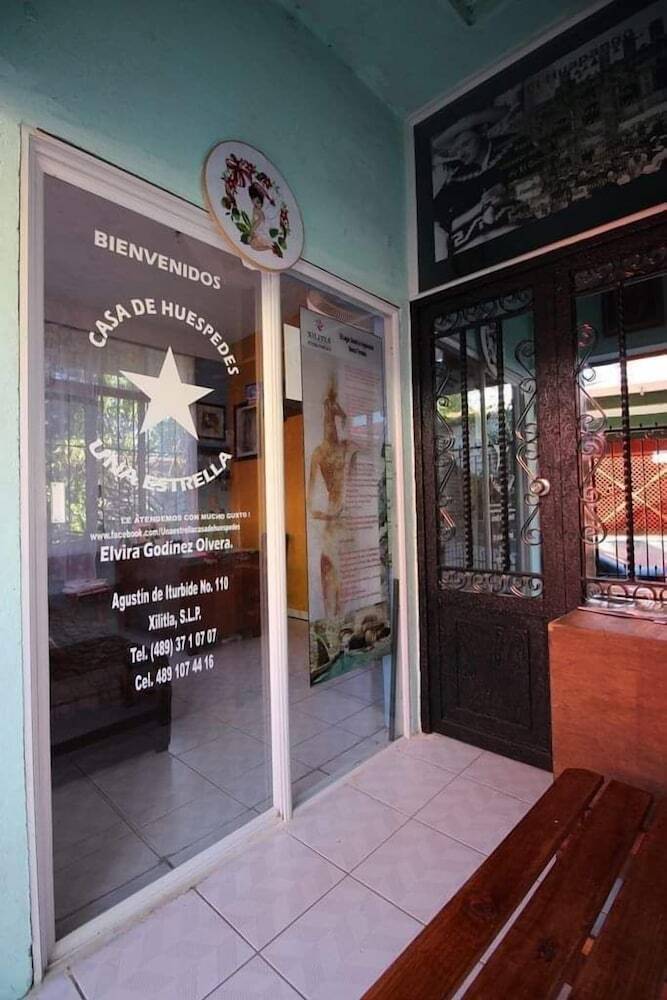 Hotel UNA Estrella Casa de Hu�spedes