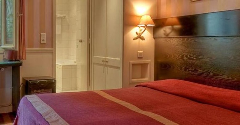 Hotel �toile Trocadero