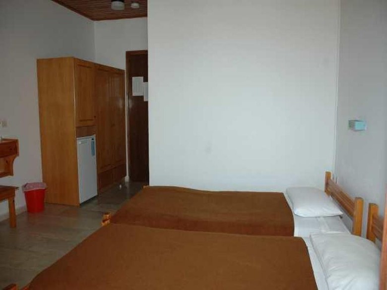 Hotel Lefkimi