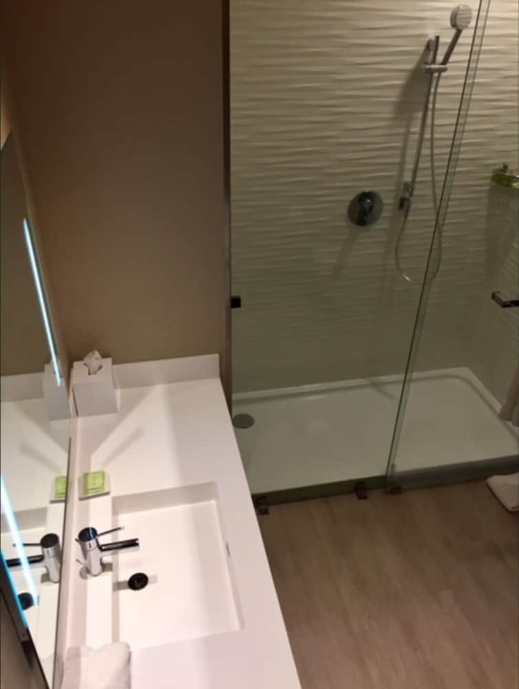 AC Hotel By Marriott Guatemala City