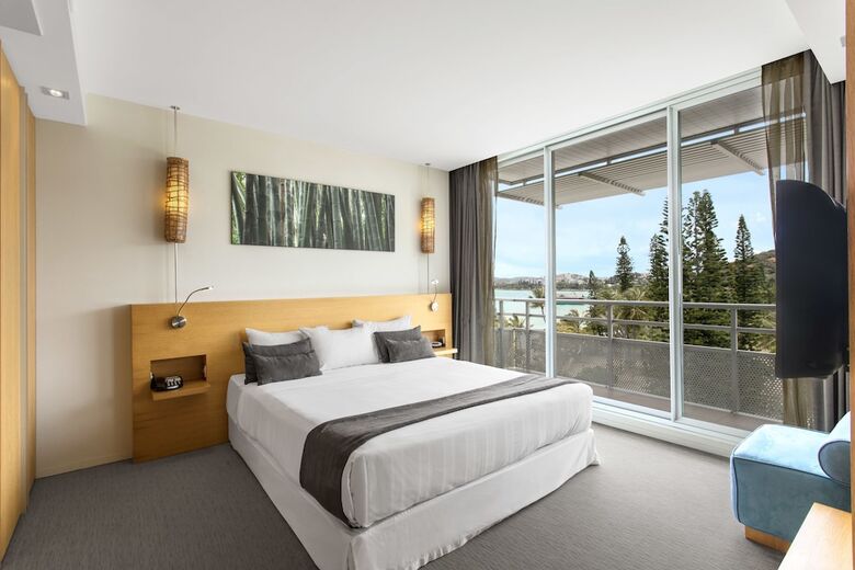 Hotel Chateau Royal Beach Resort And Spa
