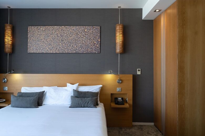 Hotel Chateau Royal Beach Resort And Spa