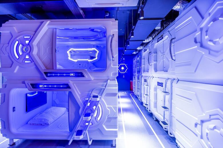 Hotel Met A Space Pod @ Arab Street