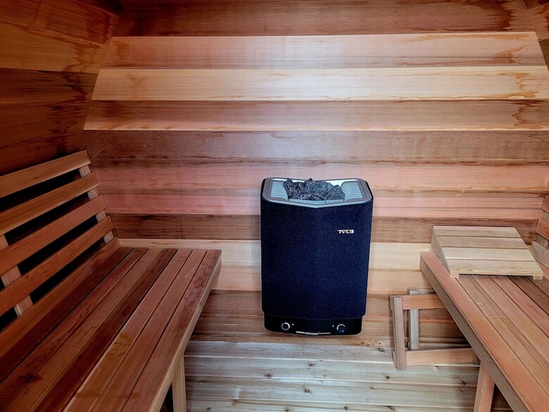 Loghouse With Amazing View And Sauna