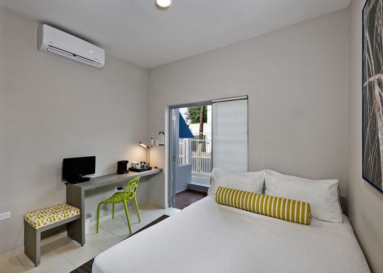 Hotel Mont Caribe Guesthouse