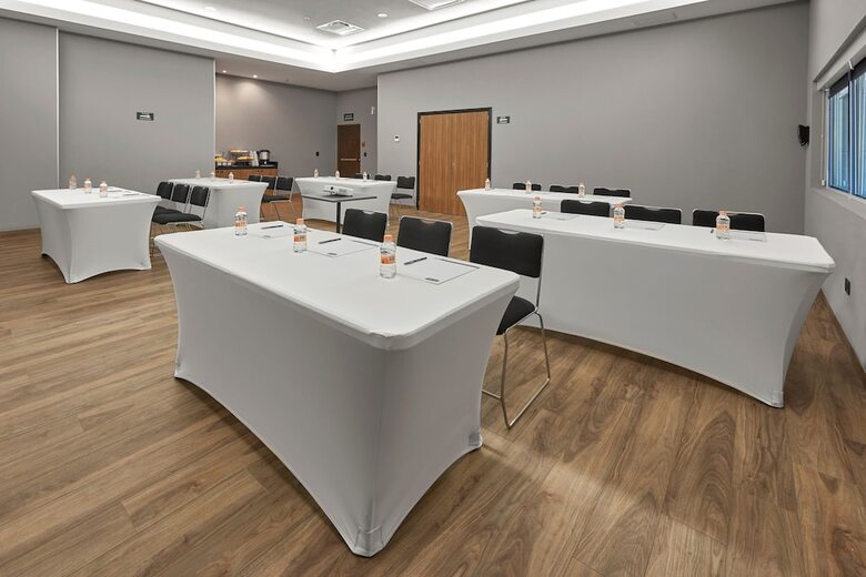 Hotel City Express Plus By Marriott Ciudad De Mexico Interlomas
