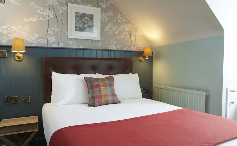 Castle Hotel By Chef And Brewer Collection