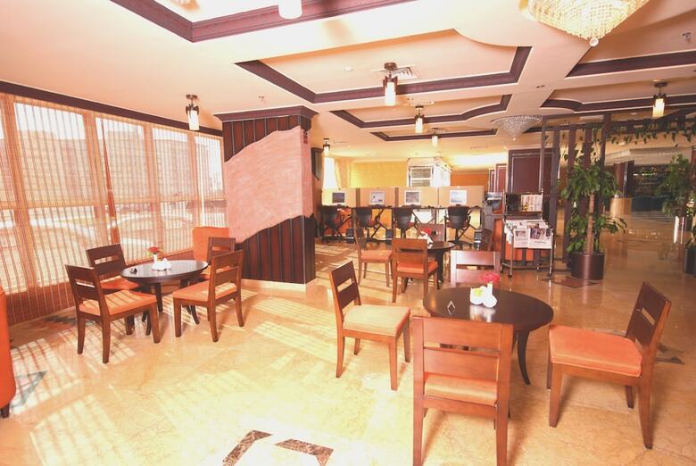 Al Bustan Hotel