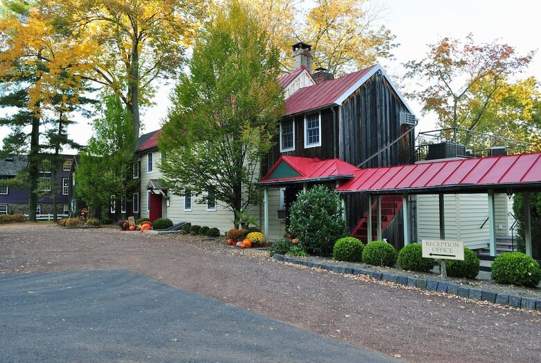 Bed & Breakfast Lumberville 1740 House