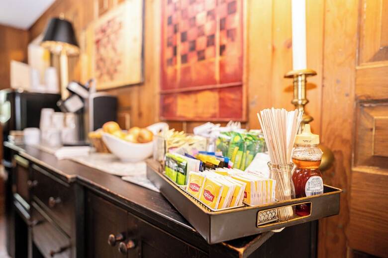 Bed & Breakfast Lumberville 1740 House