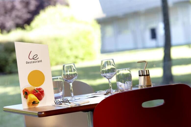 Hotel Campanile Villejust - Za Courtaboeuf