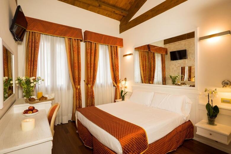 Bed & Breakfast Casanova Fourrooms