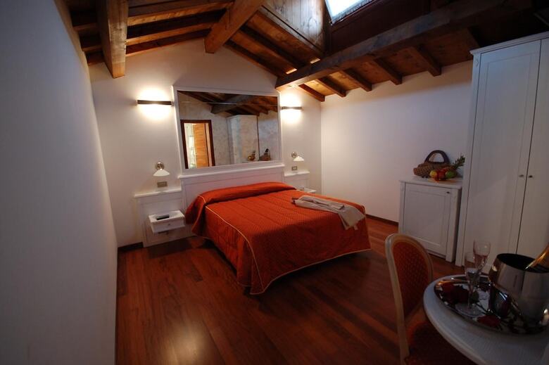 Bed & Breakfast Casanova Fourrooms