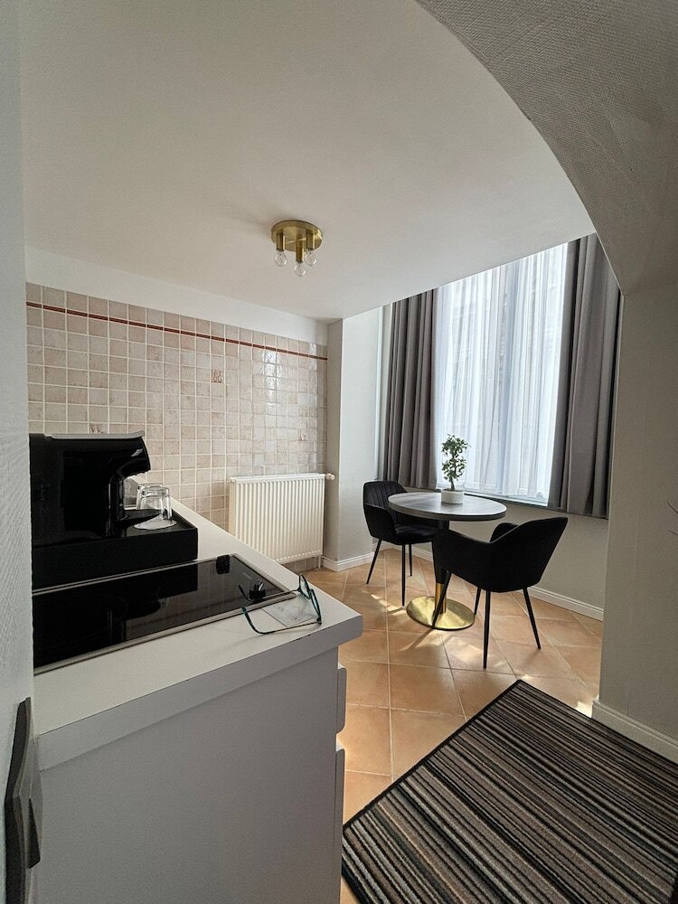 La Bourse Hotel