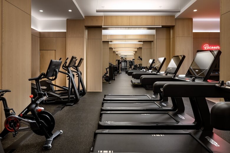 Hotel Fairmont Century Plaza Gold Experience