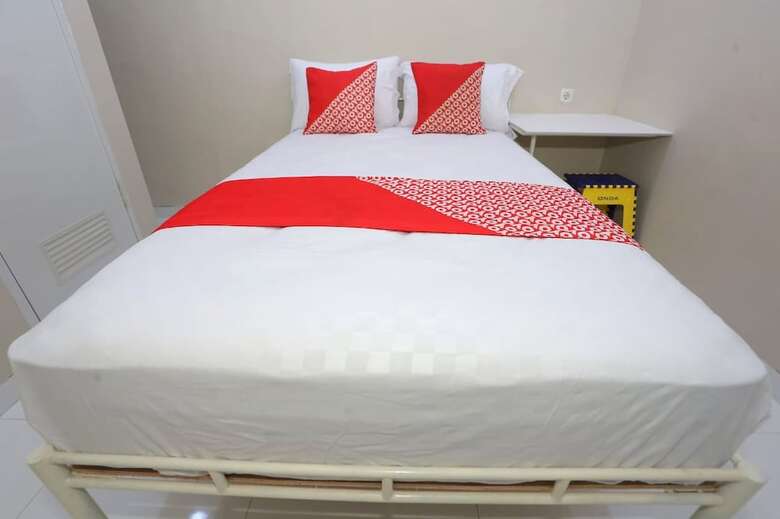 Hotel Oyo 93356 Pondok Cirendeu