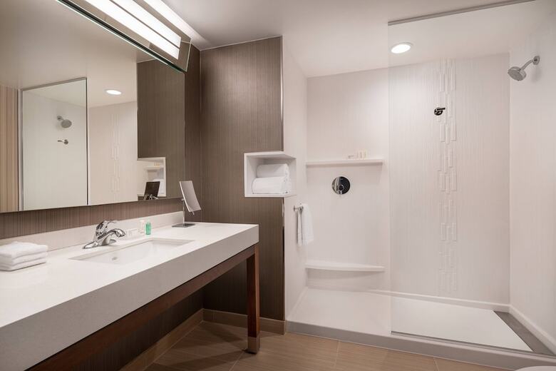 Hotel Courtyard By Marriott Petaluma Sonoma County