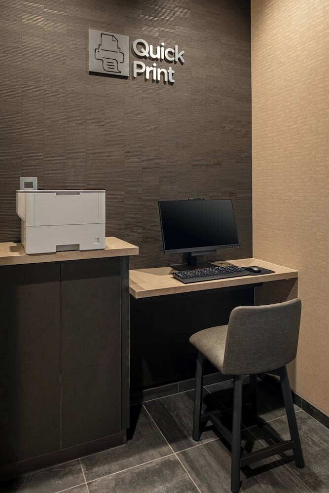 Hotel Courtyard By Marriott Petaluma Sonoma County