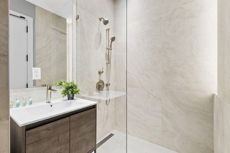Aparthotel Global Luxury Suites At The Arches