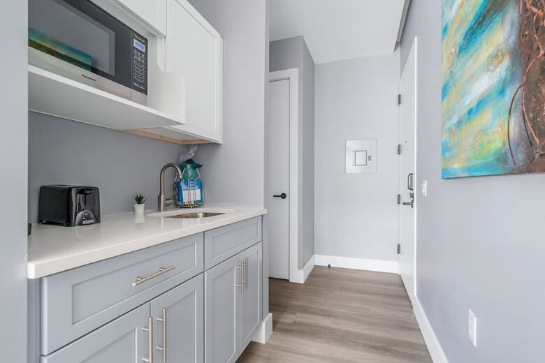 Aparthotel Global Luxury Suites At The Arches