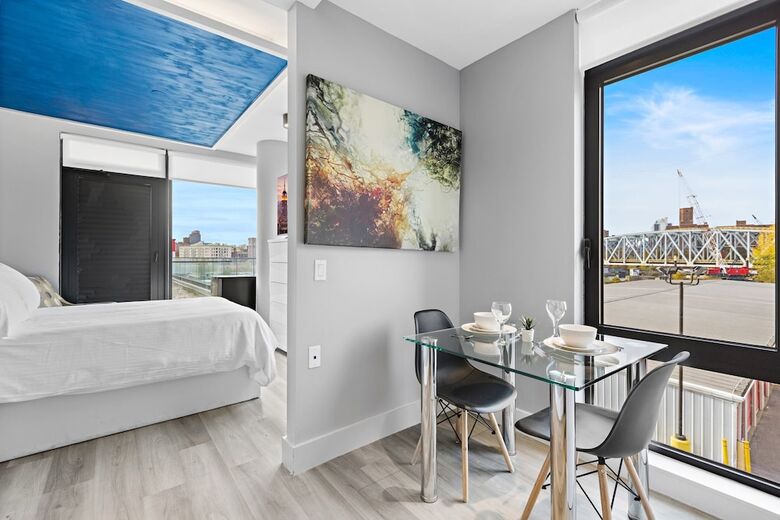 Aparthotel Global Luxury Suites At The Arches