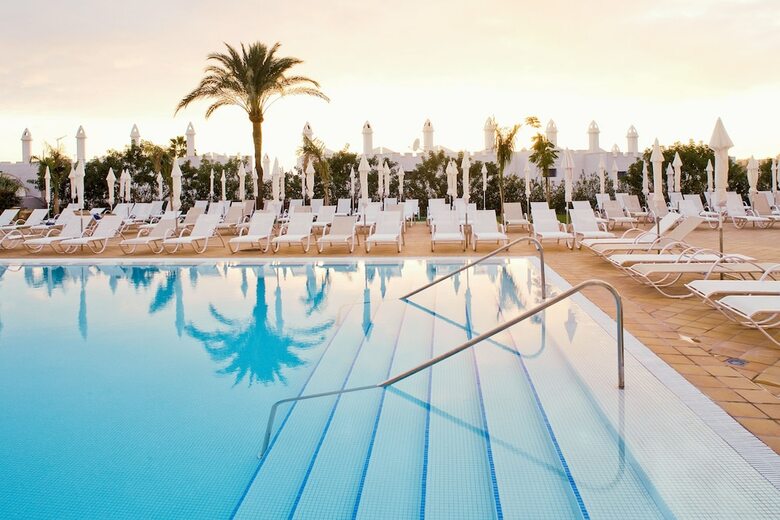 Apartamentos Sunprime Atlantic View Suite & Spa
