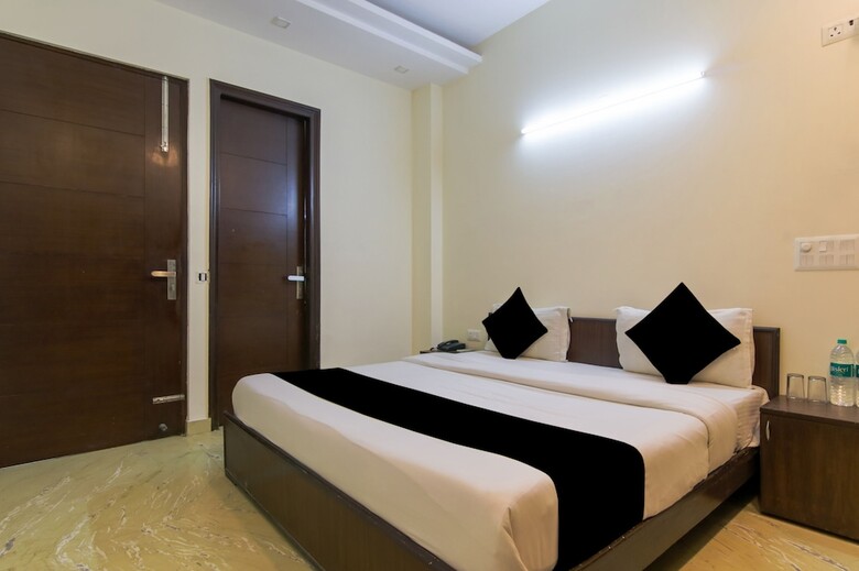 Hotel Red Cherry