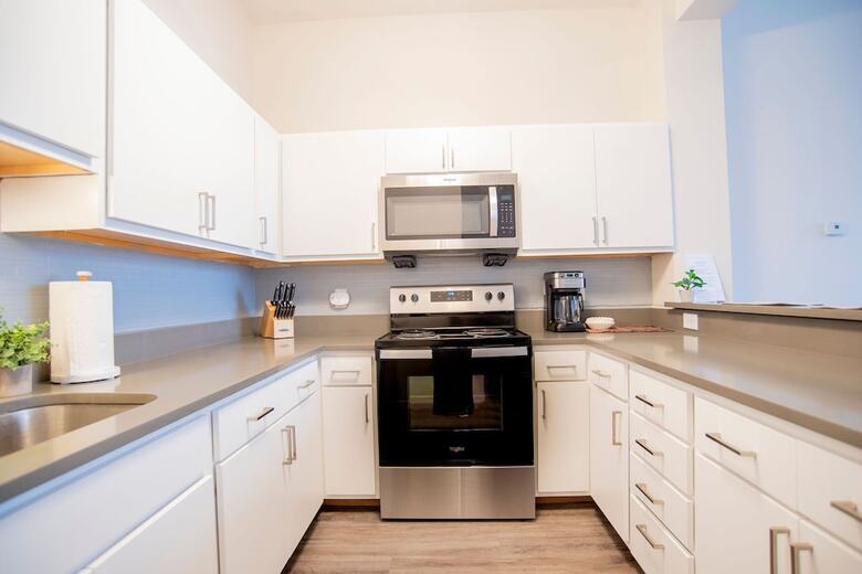 Aparthotel 3br Cozysuites Theblock Skybridge Access