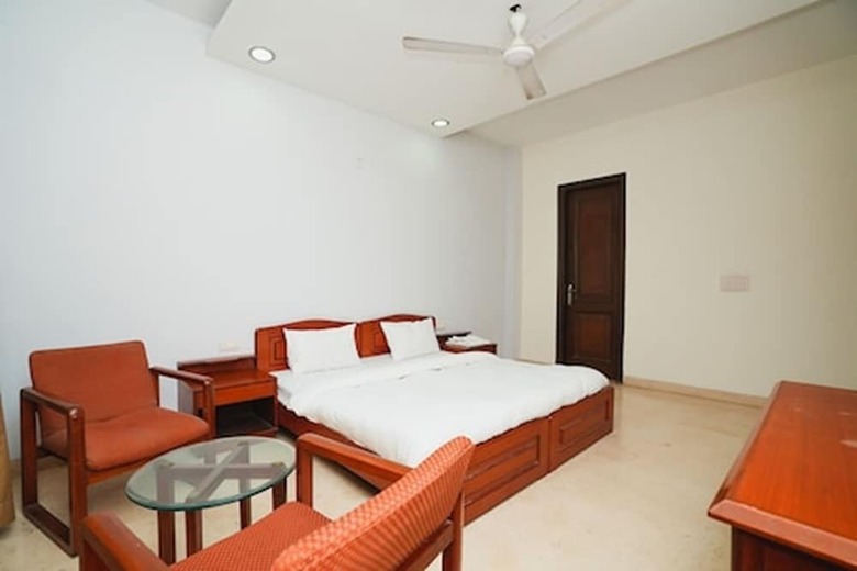 Hotel Greenleaf Apartment And Suites, Kalkaji
