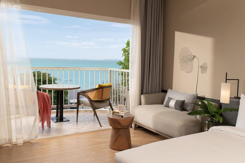 Hotel Cross Pattaya Pratamnak