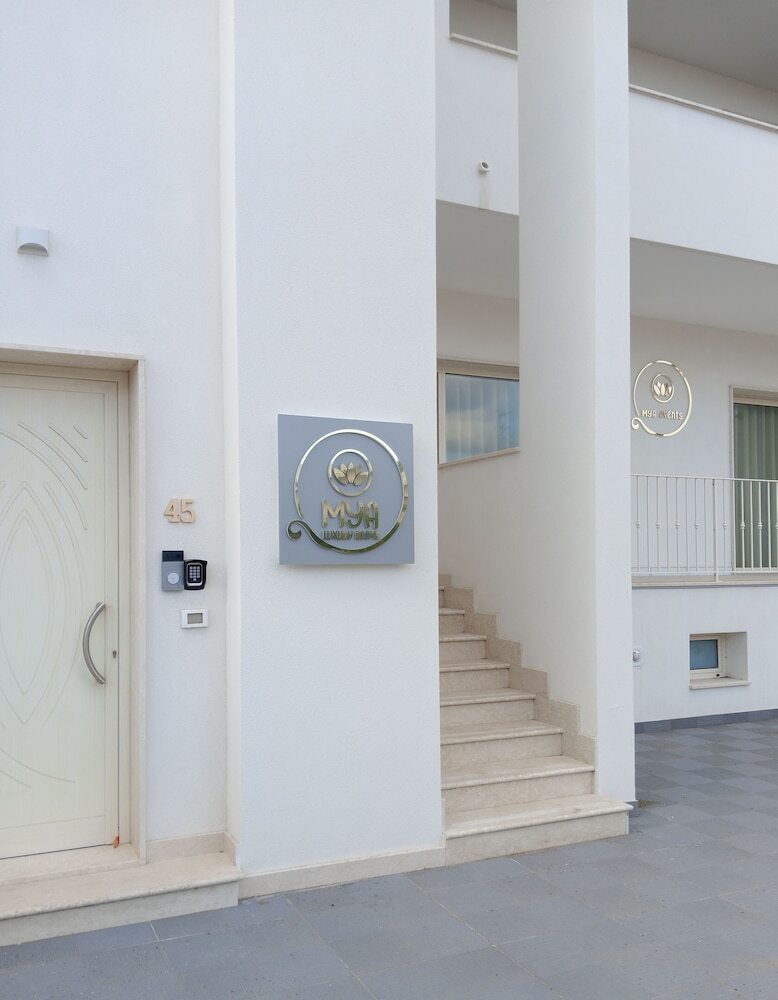 Mya Luxury Rooms