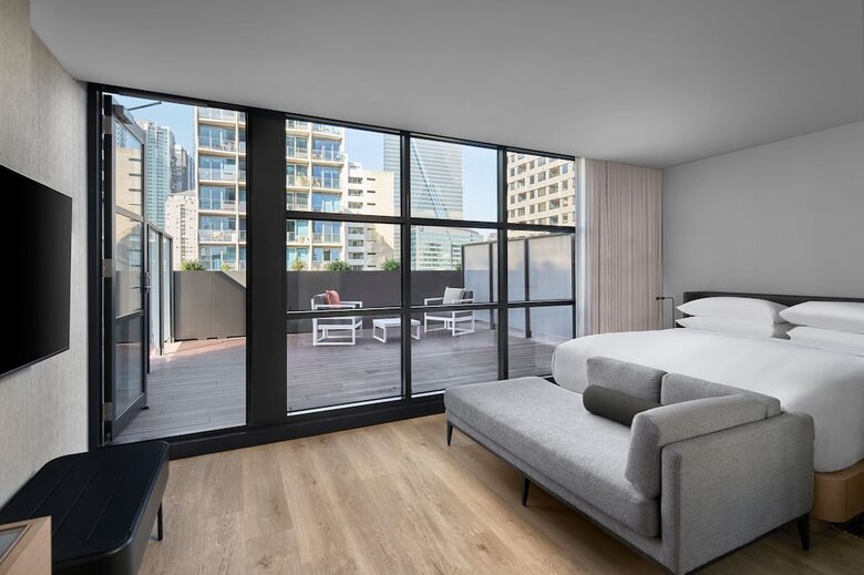 Hotel Courtyard By Marriott Melbourne Flagstaff Gardens