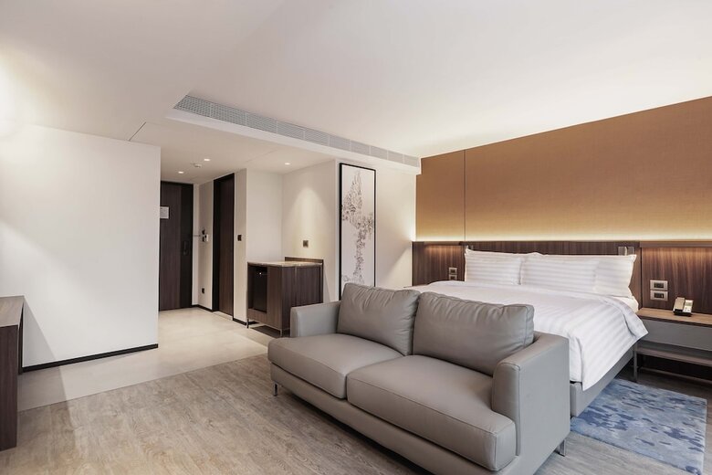 Gardina Asoke Hotel & Residence