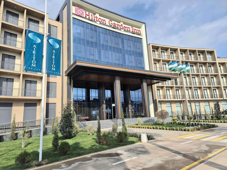 Hotel Hilton Garden Inn Termez Airitom