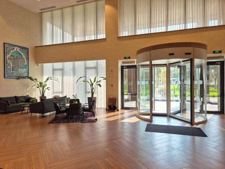 Hotel Hilton Garden Inn Termez Airitom