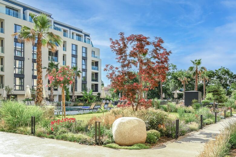 Aparthotel Azur Premium Resort