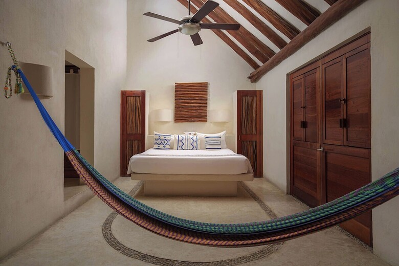Hotel Exe El Pueblito