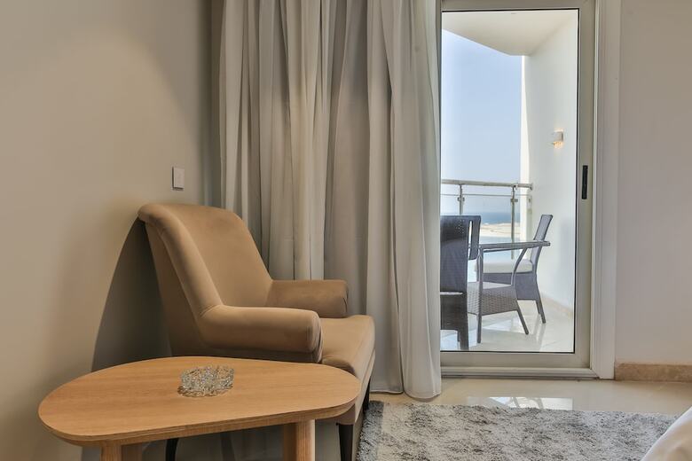 Hotel Triumph White Sands