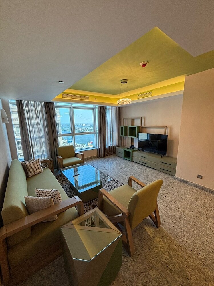 Aparthotel Nile Suites Plaza Apartments
