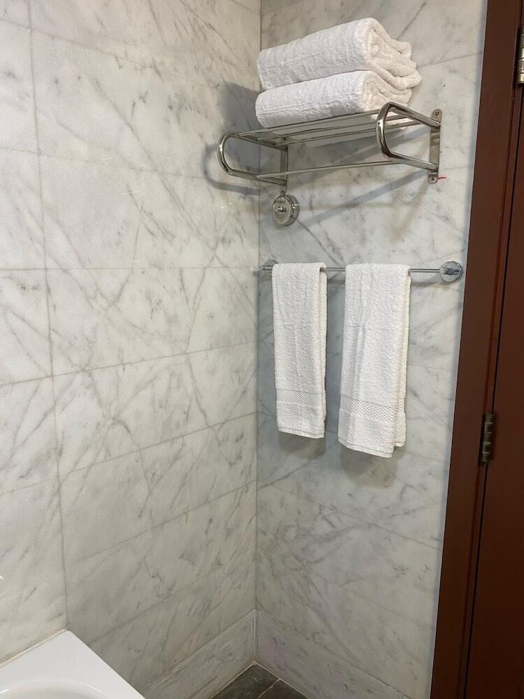 Aparthotel Nile Suites Plaza Apartments