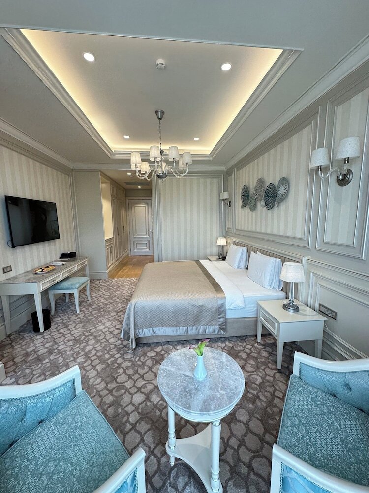 T-city Presidential Hotel