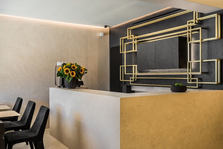 Canale Hotel & Suites