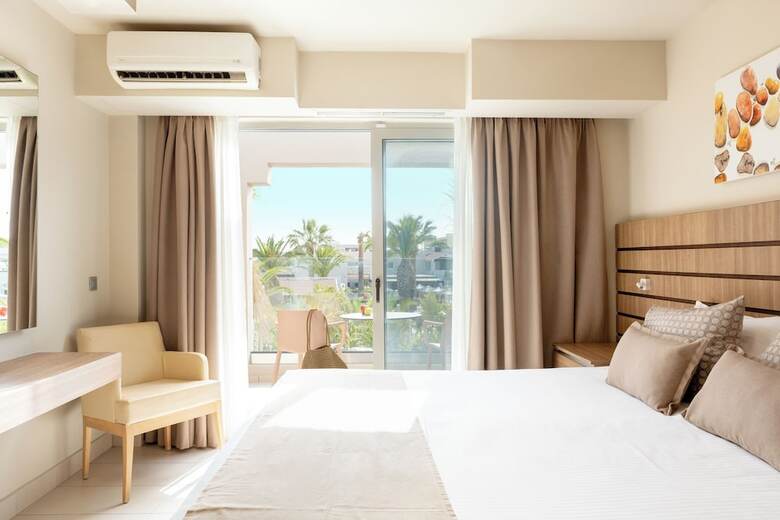 Hotel Akti Coast Club
